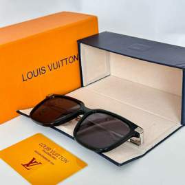 Picture of Louis Vuitton Sunglasses _SKUfw76720382fw